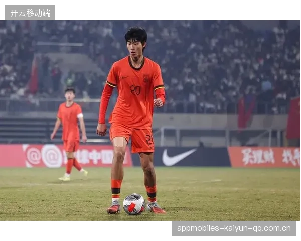 国足十三分钟三球：从“逆袭”到“传奇”——中国足球如何在瞬间改变命运